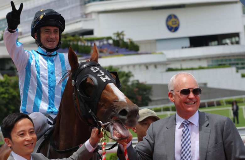 Douglas Whyte has a nice book of rides at Sha Tin on Sunday. Photos: Kenneth Chan