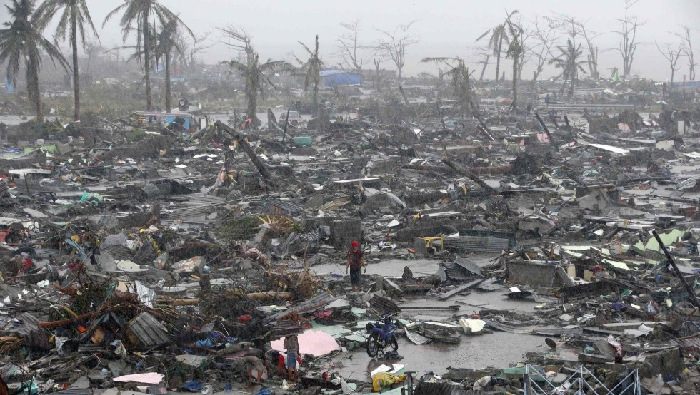 Survivors Of Super Typhoon Haiyan In The Philippines Struggle To ...