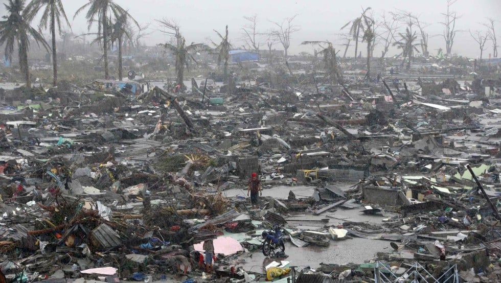 Survivors of Super Typhoon Haiyan in the Philippines struggle to ...