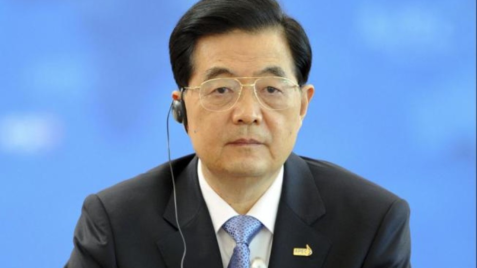 hu jintao likely remain military chief says tung chee hu jintao likely remain military chief says tung chee