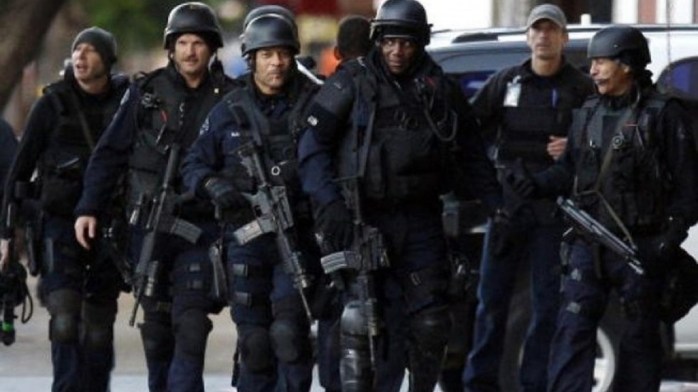 fbi-investigates-los-angeles-swat-unit-over-illegal-gun-trading-south