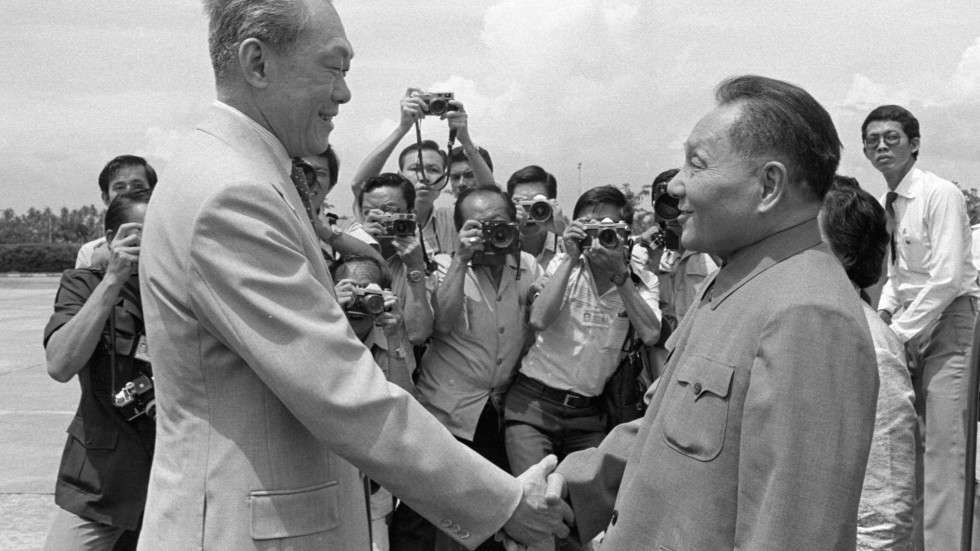Résultat de recherche d'images pour "Deng Xiaoping singapore"