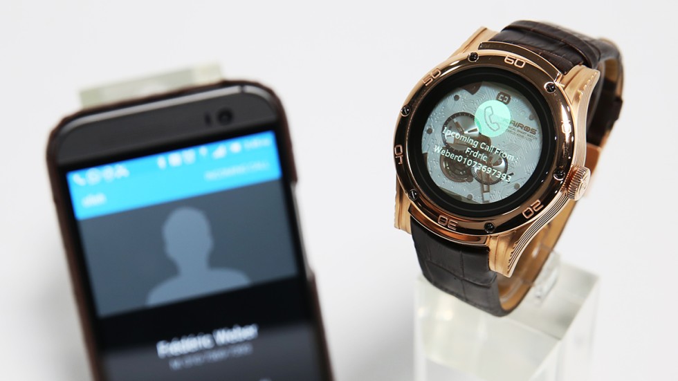smartwatch with android operating system