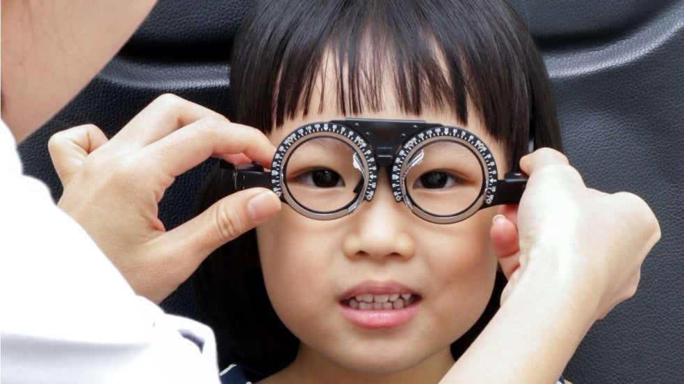 Severe myopia can lead to retinal detachment, glaucoma or cataracts. Photo: Shutterstock