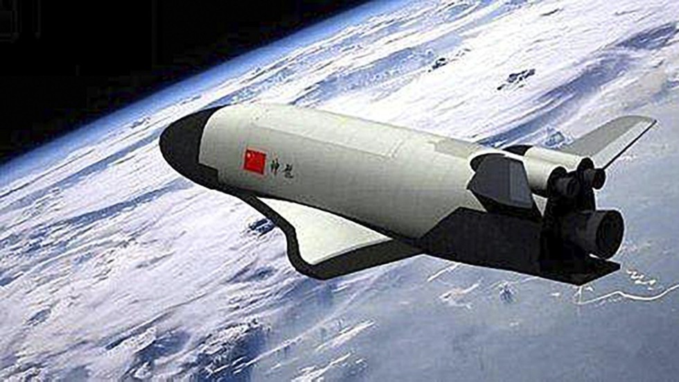 chinese spaceship falling to earth