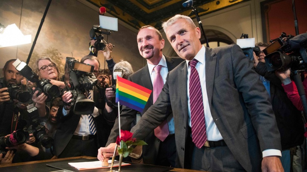 ‘we Do’ History Made As Germany Celebrates First Gay