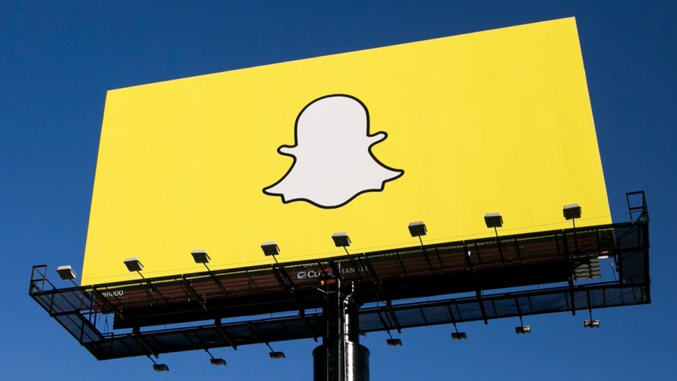 Snapchat introduces redesign that will split its social ...