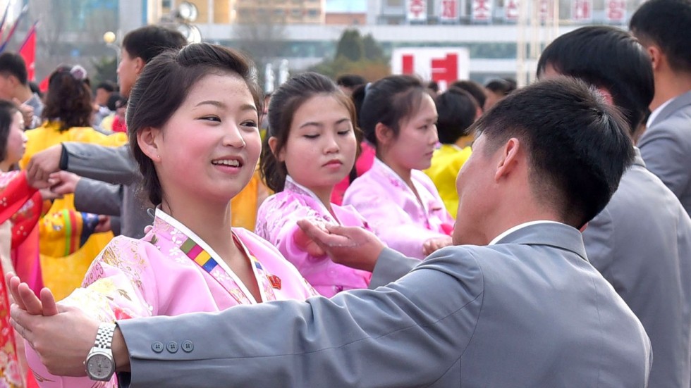 Thousands Of North Koreans Dance ‘with Honour And Pride In Tribute To 