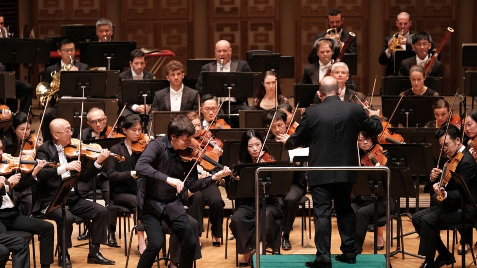 Joshua Bell’s smooth brilliance in Sibelius followed by laboured Mozart