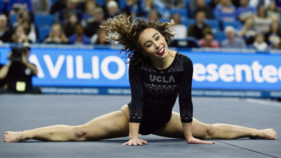 Ucla Gymnast Katelyn Ohashis Flawless Floor Routine Breaks The