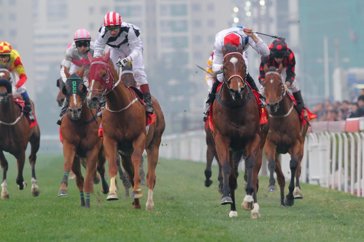 Amber Sky sizzled up the straight. Photo: Kenneth Chan