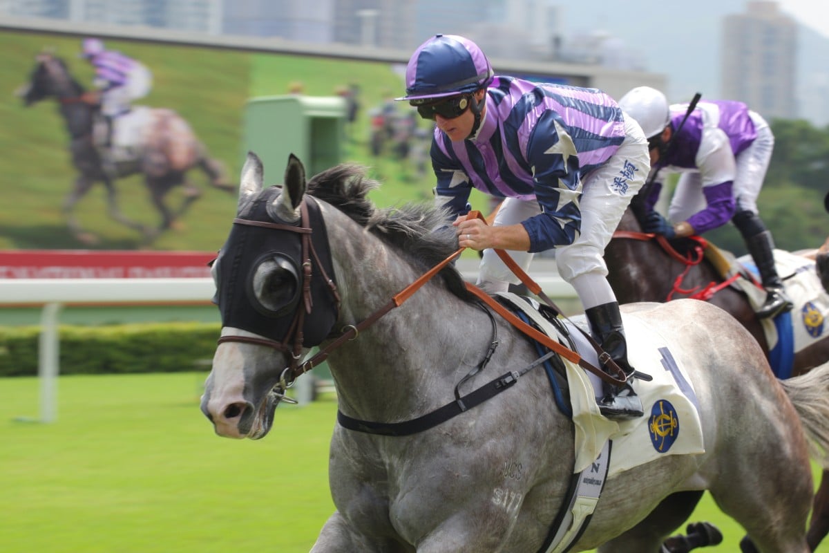 Incredible Fellow began the day strongly for Zac Purton, despite missing the kick. Photo: Kenneth Chan
