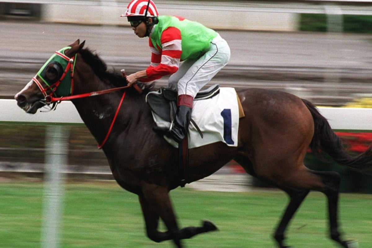 Born Dragon was one of many horses trained by Lawrie Fownes.   