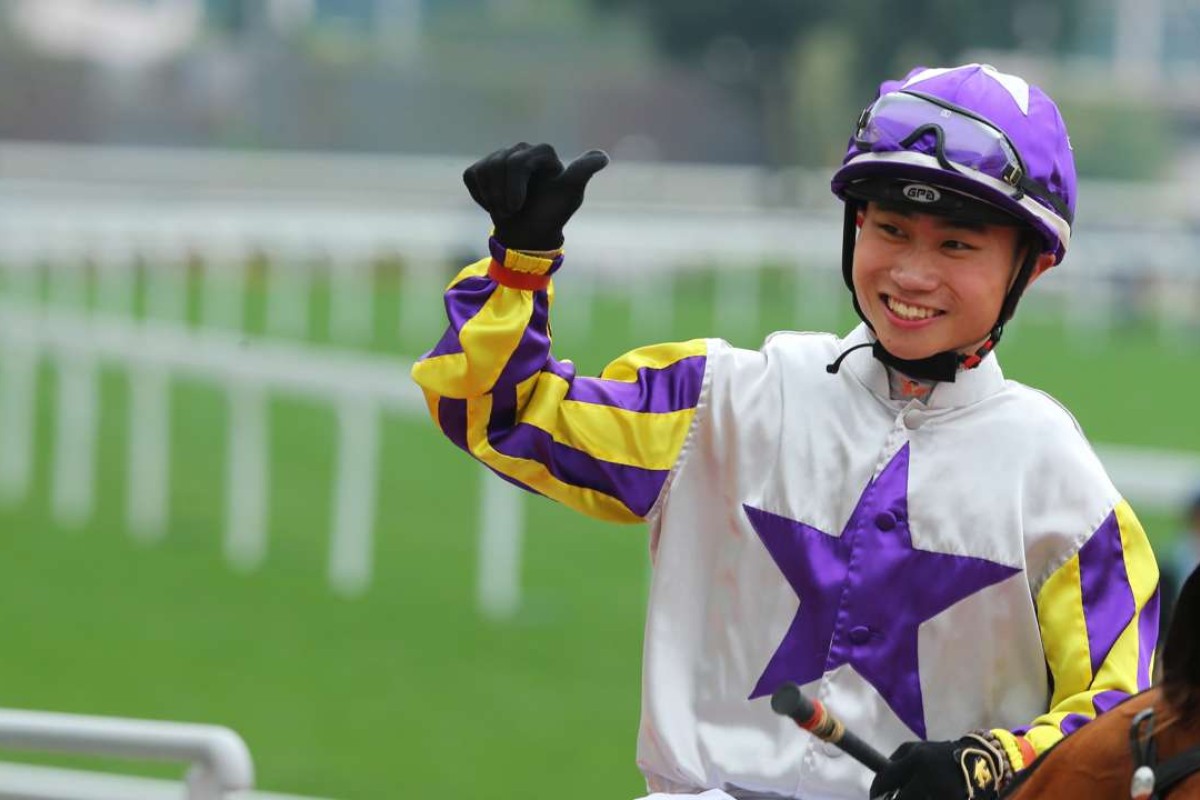 Apprentice Dylan Mo gives the thumbs up after winning on Shamal at Sha Tin on Sunday. Photos: Kenneth Chan
