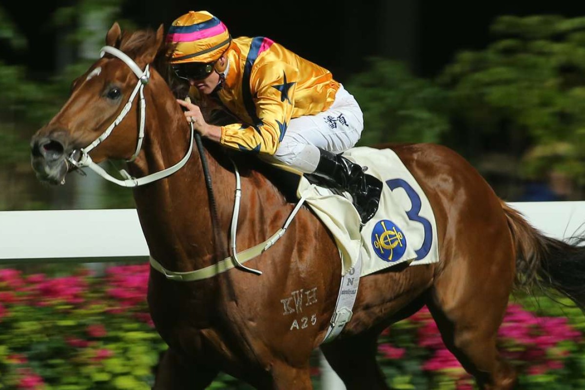 Zac Purton guides Winner’s Way to a dominant victory at Happy Valley on Wednesday night. Photos: Kenneth Chan