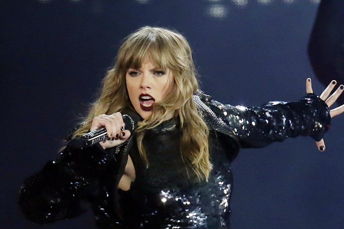 Live Like Taylor Swift And Other Hollywood Stars Who Are Ing Taylor Swift Performs During The Retion Stadium Tour Opener At University Of Phoenix On May