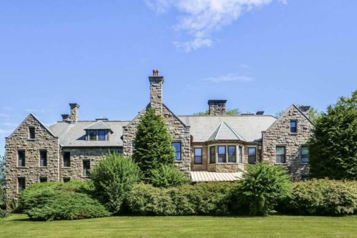 An 1895 Newport, Rhode Island mansion goes on sale for US5 million