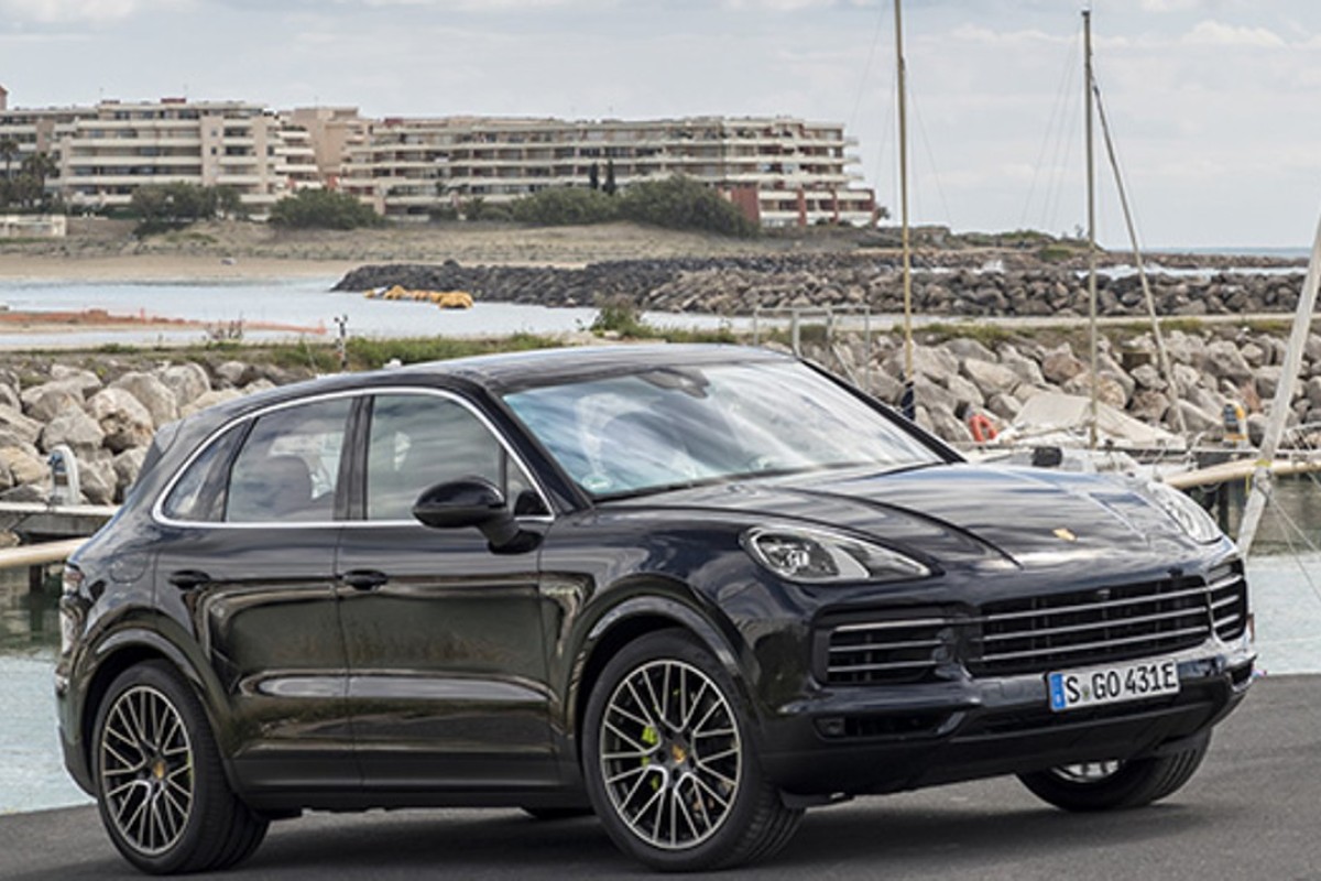 Porsche Cayenne E Hybrid Has The Winning Edge In Suvs Style The Latest Porsche Cayenne Makes For A Good Ride