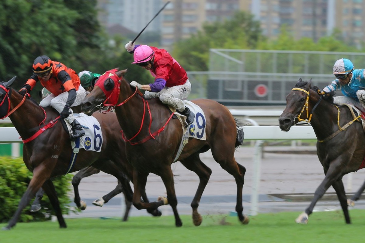 Enjoy Life (right) falls short for Almond Lee. Photos: Kenneth Chan