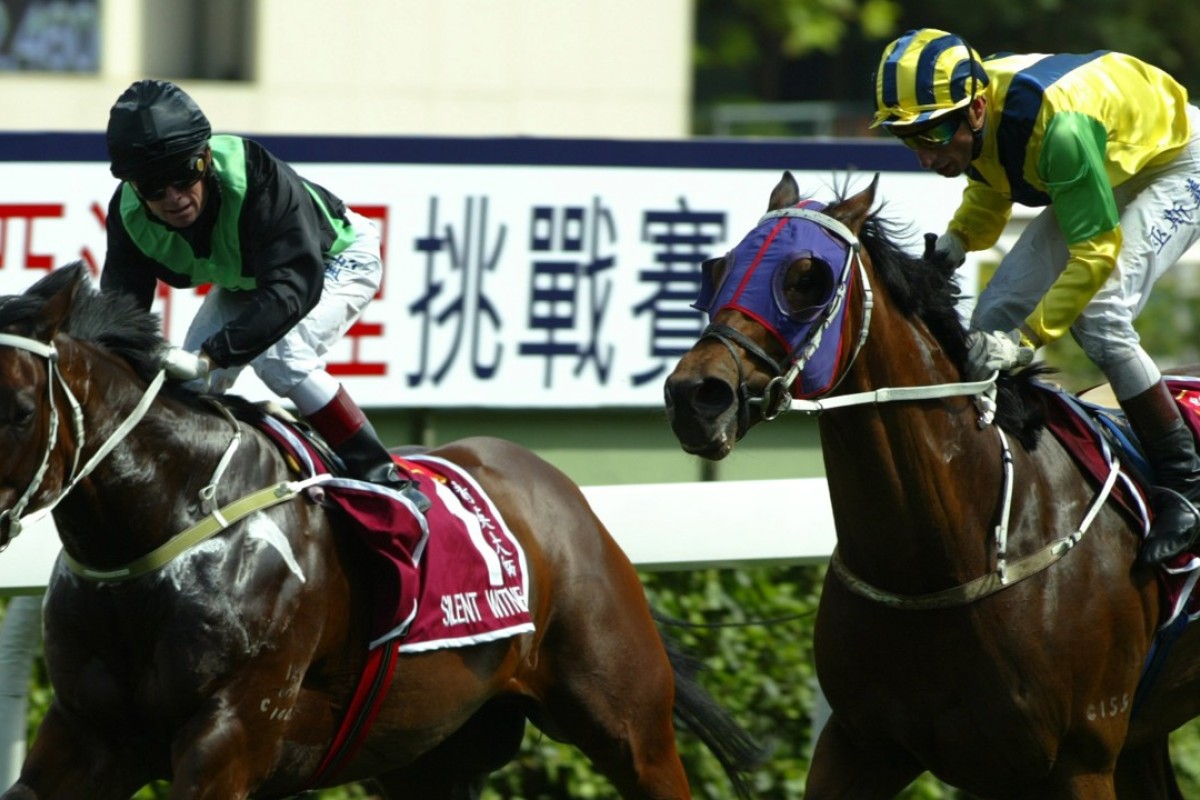 Bullish Luck (right) shocks fans – and jockey Felix Coetzee – by defeating Silent Witness in 2005. Photo: Kenneth Chan